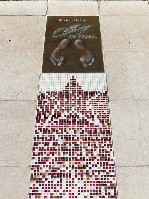 一步巩固 一步巩固